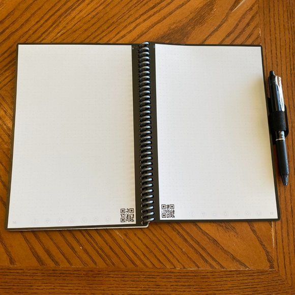 Rocketbook Everlast smart reusable notebook (pen included) - Picture 3 of 6